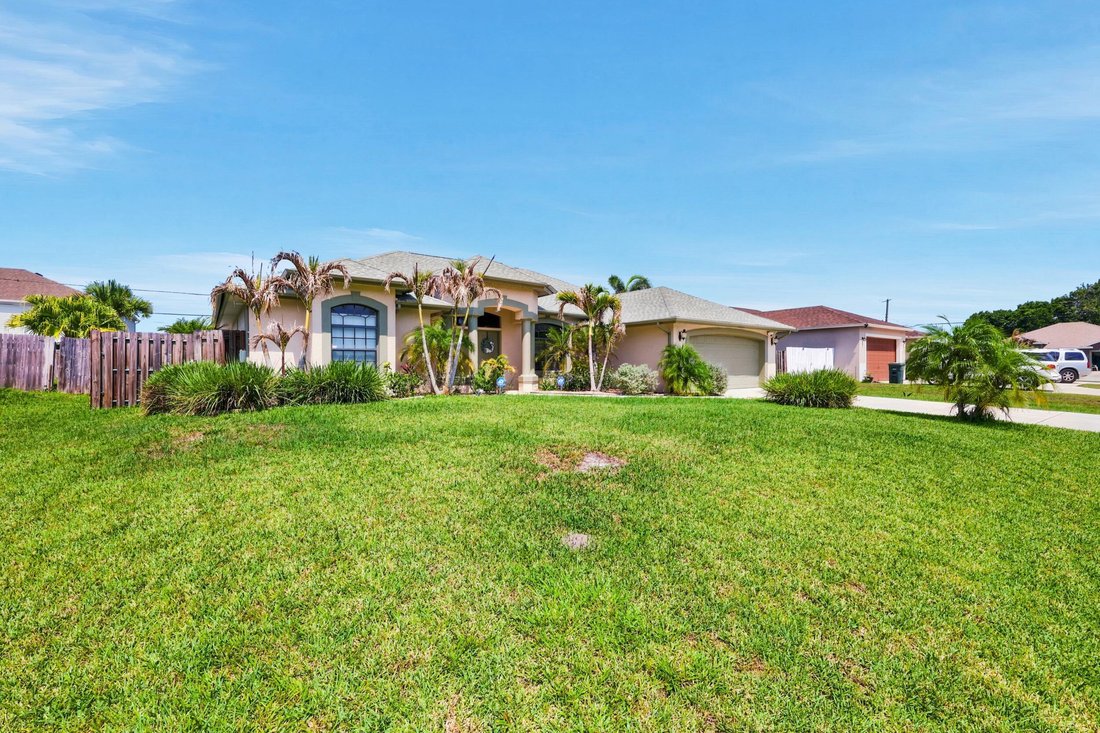 House in Port St. Lucie, Florida, United States 2 - 18322555