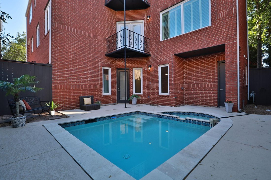 House in Houston, Texas, United States 1 - 18322705