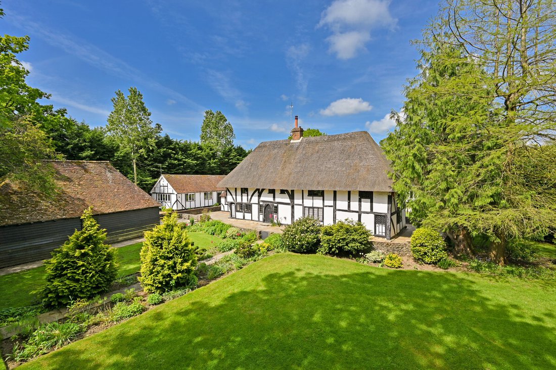 House in Smarden, England 3 - 18323152
