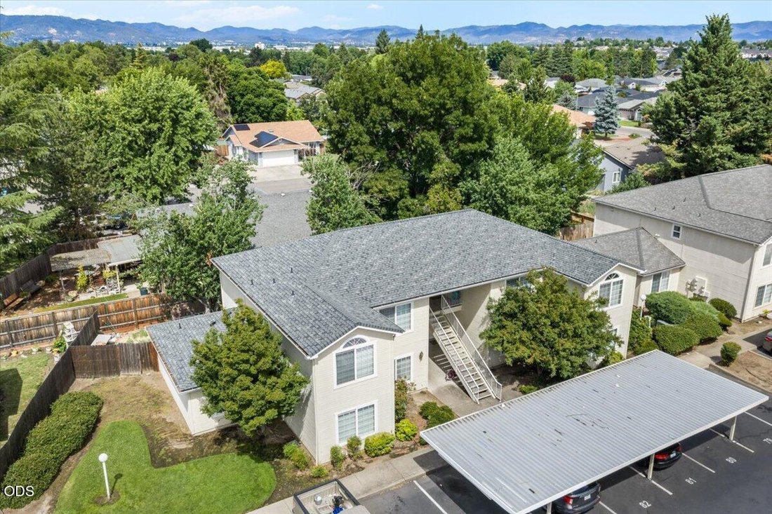 Medford, Oregon, United States 1 - 18320725