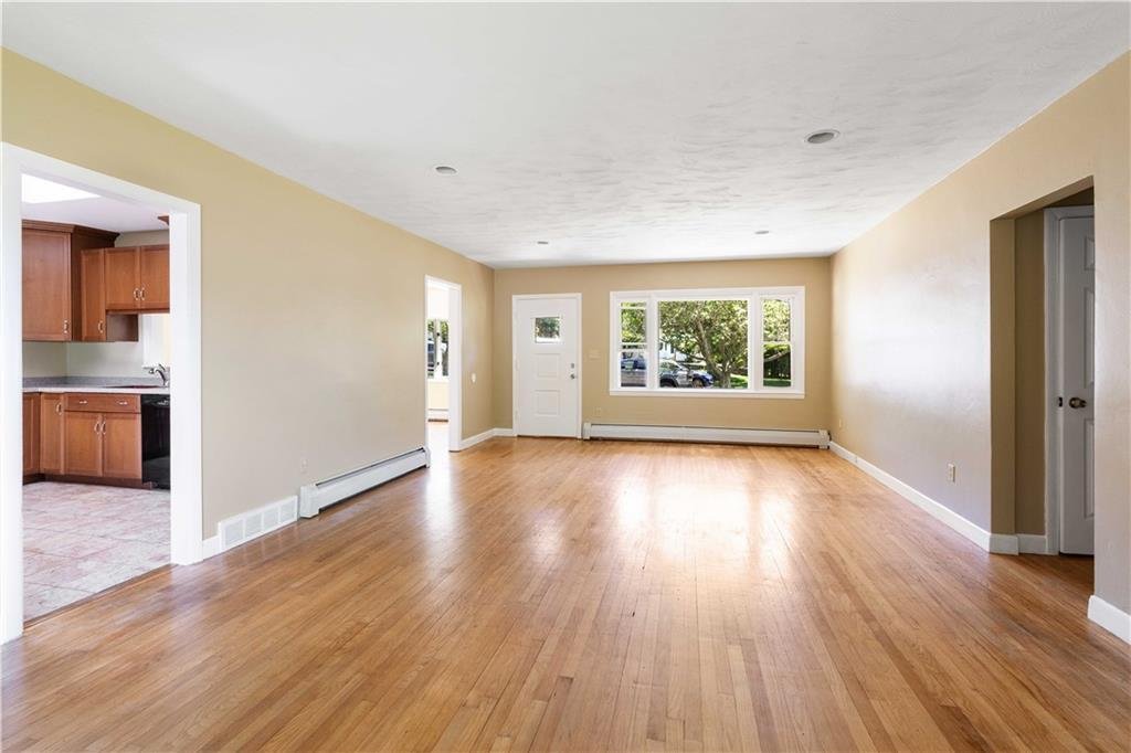 House in Middletown, Rhode Island, United States 3 - 18319438
