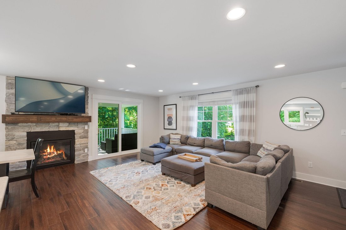 House in Fennville, Michigan, United States 5 - 18320506
