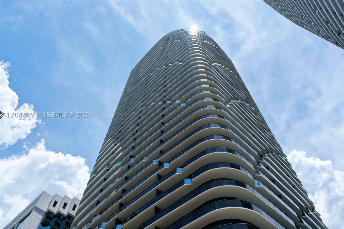 Condo in Miami, Florida, United States 1 - 18285158