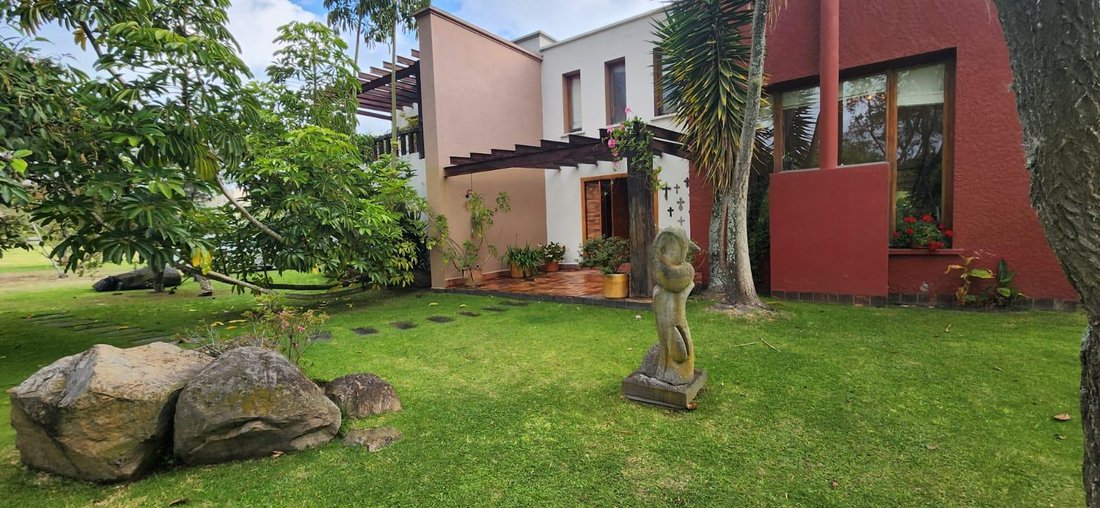 House in Quito, Pichincha, Ecuador 2 - 18319418