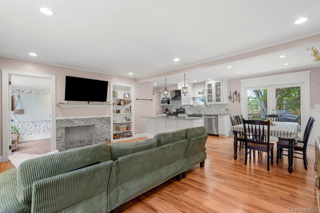 House in Spackenkill, New York, United States 5 - 18098906