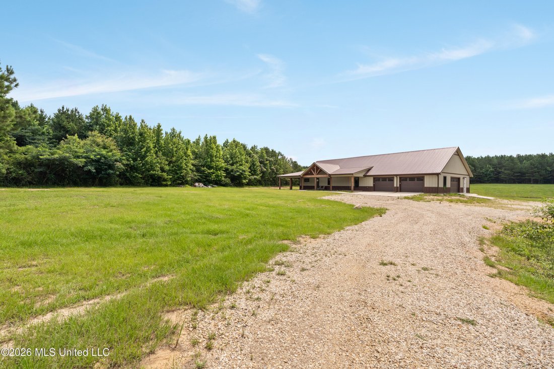 House in Foxworth, Mississippi, United States 3 - 18321409