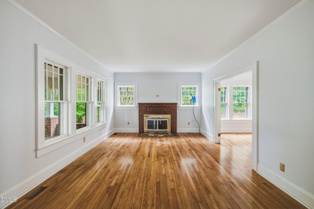House in Liberty, North Carolina, United States 5 - 18322418