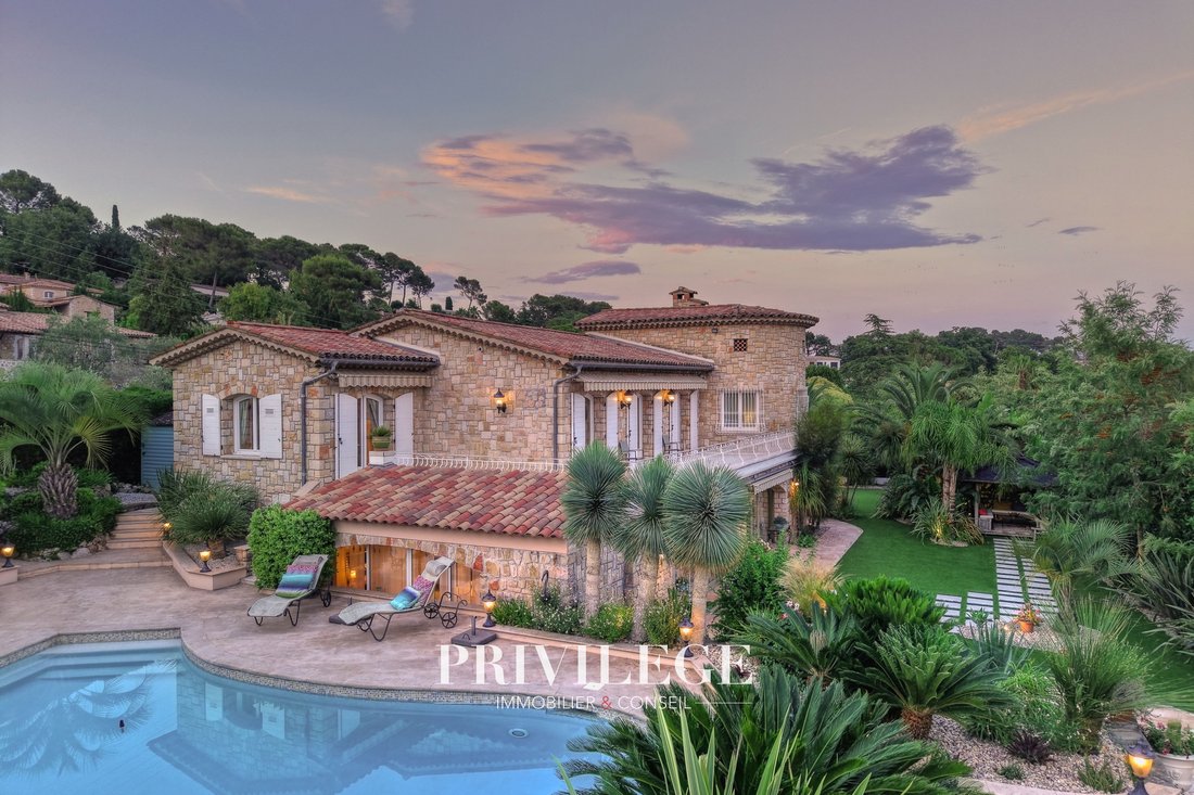 House in Mougins, Provence-Alpes-Côte d'Azur, France 4 - 18321940