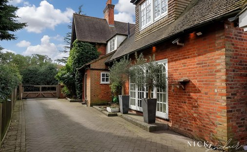 House in Fryerning, Brentwood, England 1