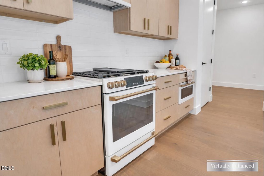 Condo in Raleigh, North Carolina, United States 1 - 18321201