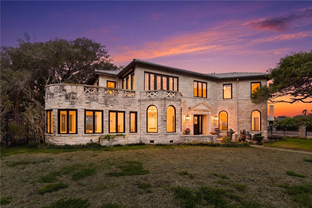 House in Corpus Christi, Texas, United States 2 - 17572139