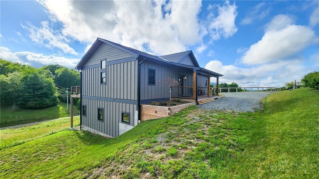 House in Banner Elk, North Carolina, United States 4 - 18321511