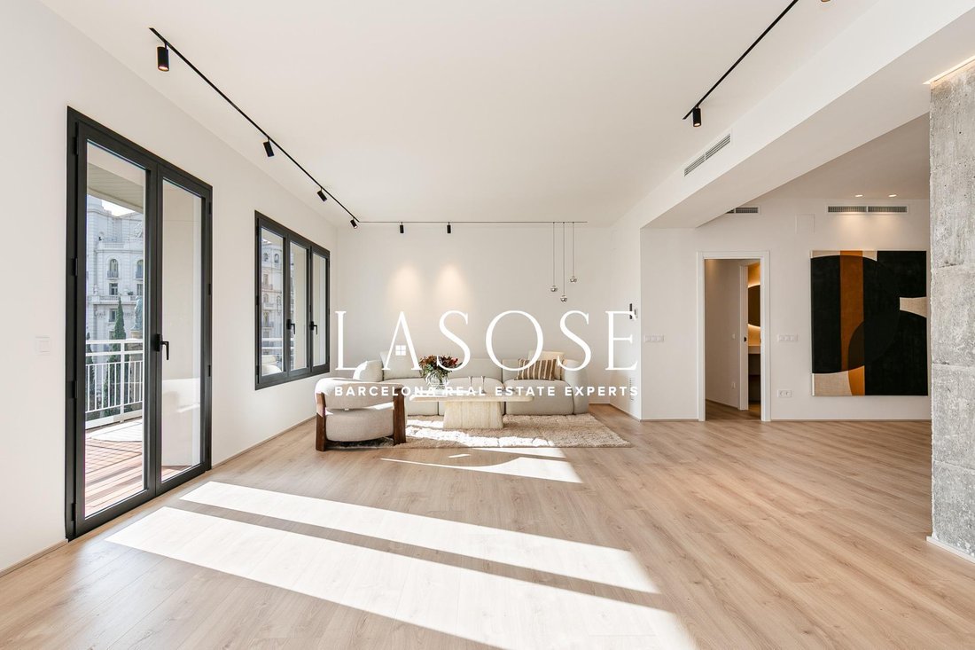 Apartment in Eixample, Barcelona, Spain 4 - 18319753