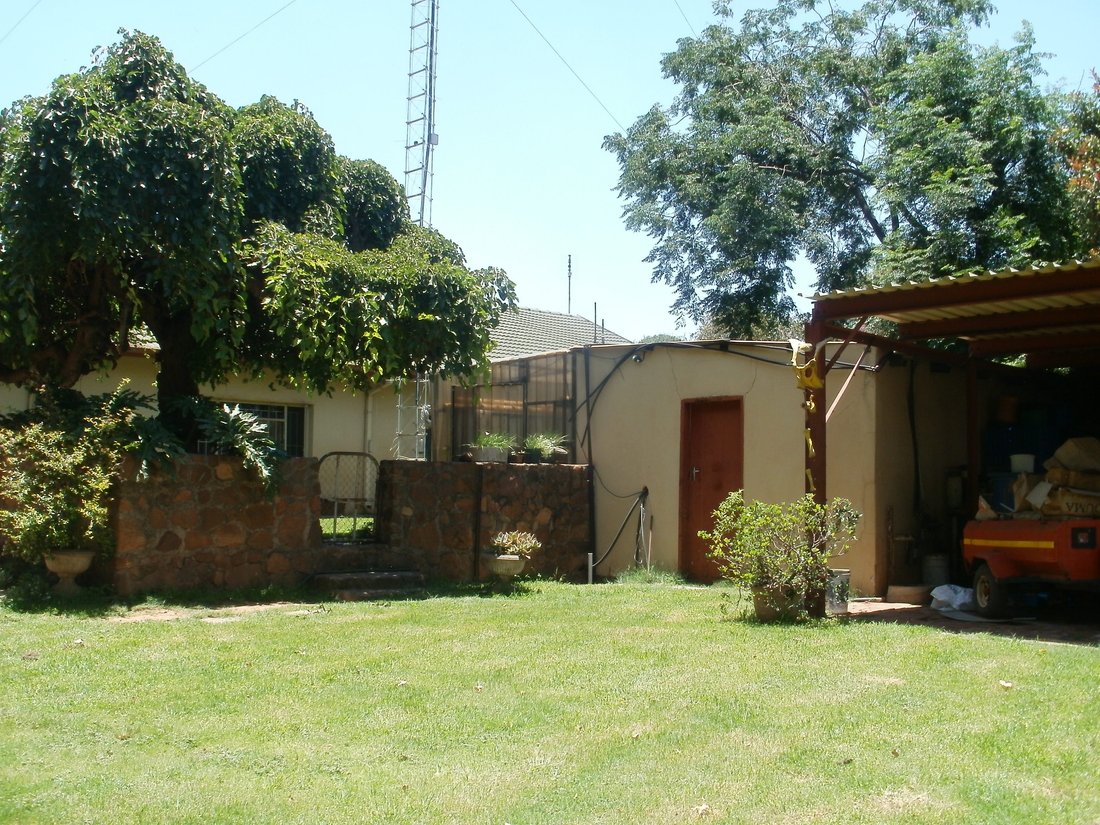 Farm Ranch in City of Tshwane Metropolitan Municipality, Gauteng, South Africa 4 - 16282216