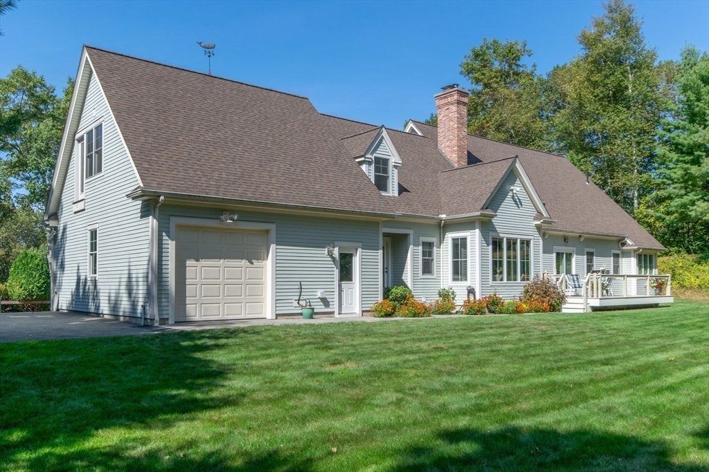 House in Holyoke, Massachusetts, United States 3 - 16288108