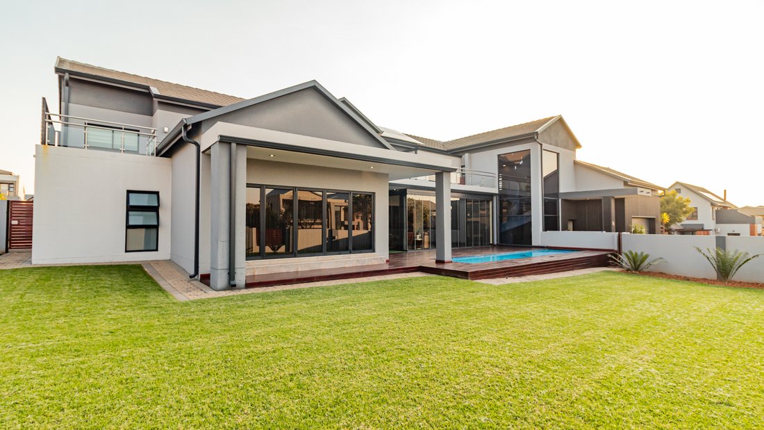 Country House in Mooikloof Glen, Gauteng, South Africa 2 - 18150617