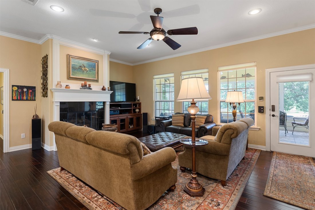 House in Athens, Texas, United States 4 - 18322427