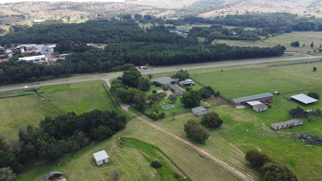 Farm Ranch in Randjesfontein, Gauteng, South Africa 1 - 14672206
