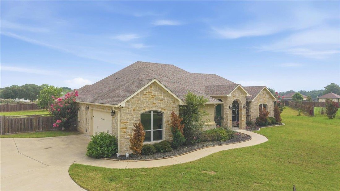 House in Bastrop, Texas, United States 3 - 18318367