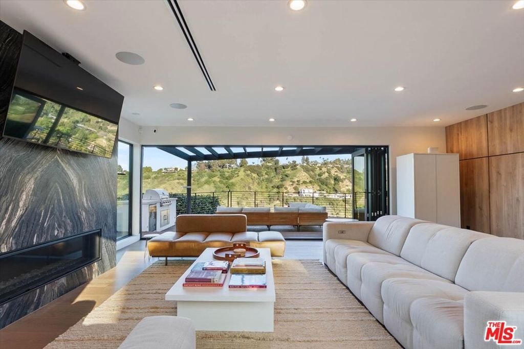 House in Los Angeles, California, United States 3 - 18321749
