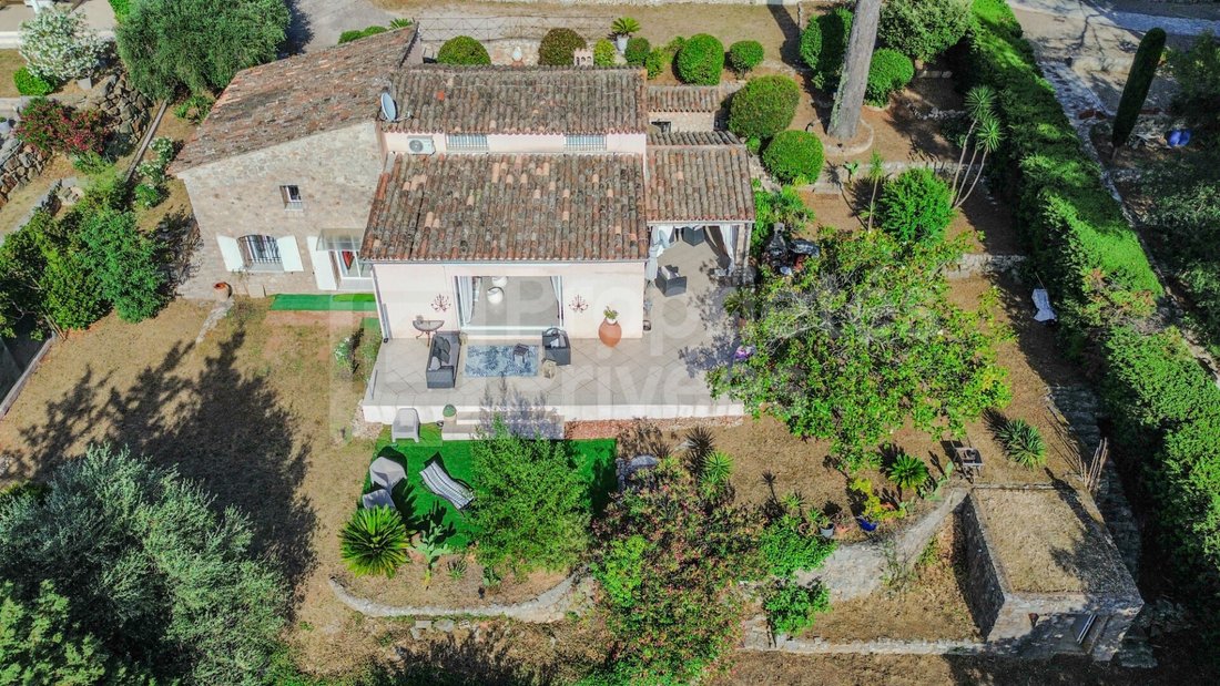 Villa in Auribeau-sur-Siagne, Provence-Alpes-Côte d'Azur, France 1 - 18320279
