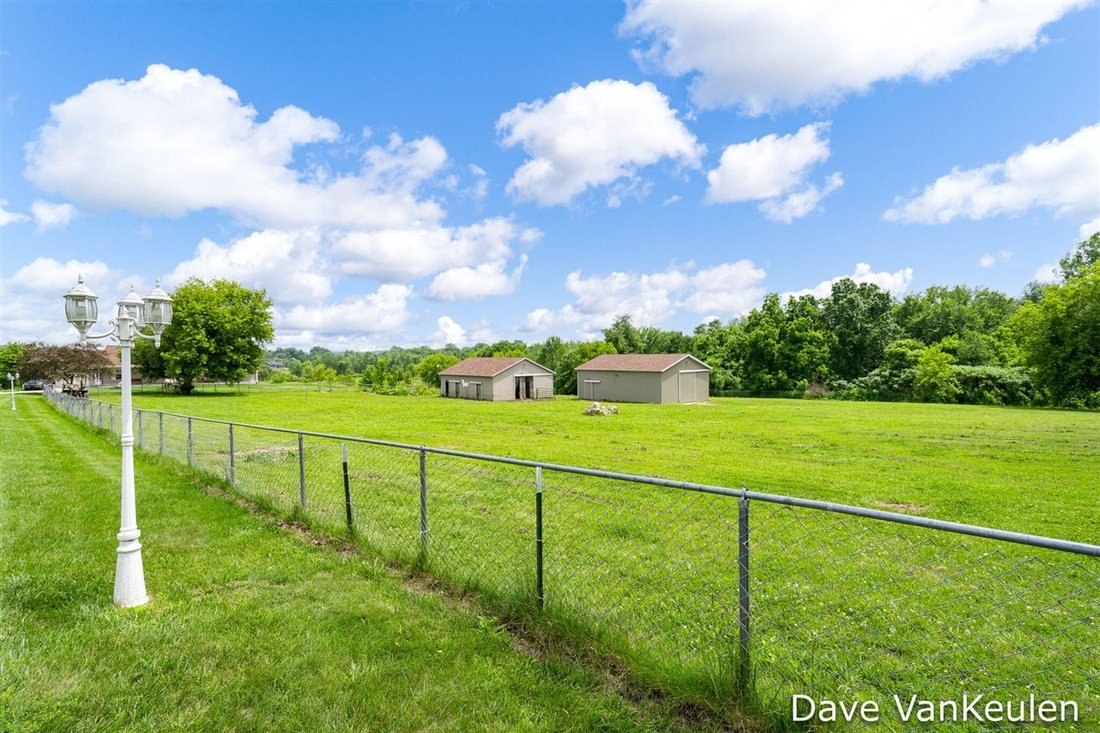 House in Hastings, Michigan, United States 5 - 18321087