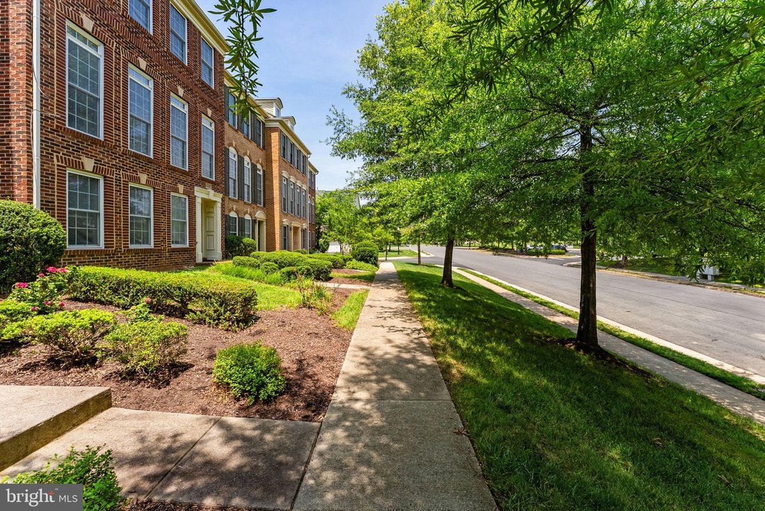 Townhouse in Chantilly, Virginia, United States 5 - 18317904