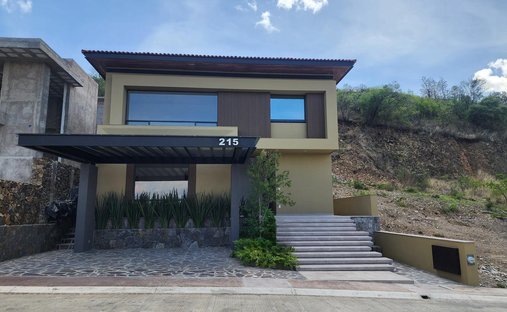 Casa en Montaña Monarca, Michoacán, México 1