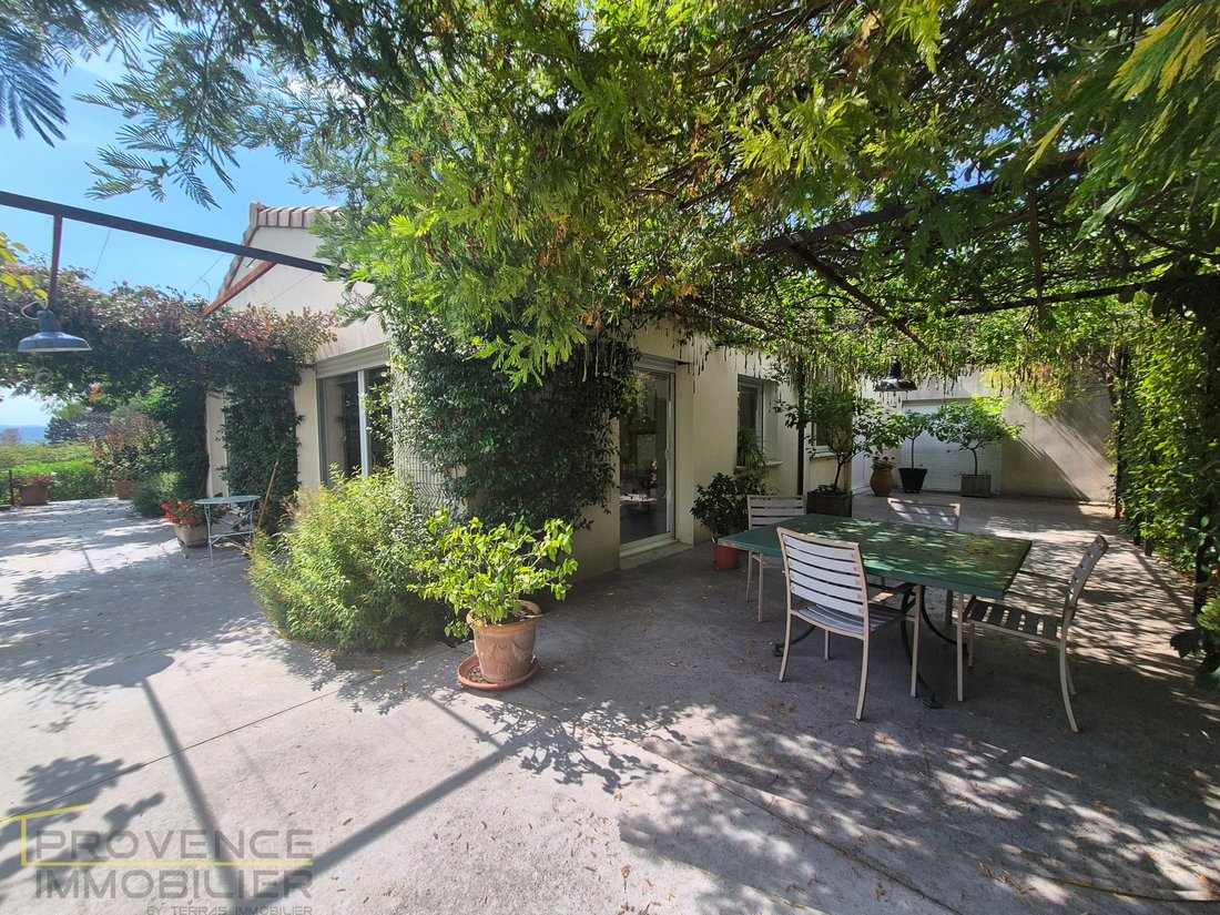 House in Chateauneuf-du-Rhone, Auvergne-Rhône-Alpes, France 2 - 18321890