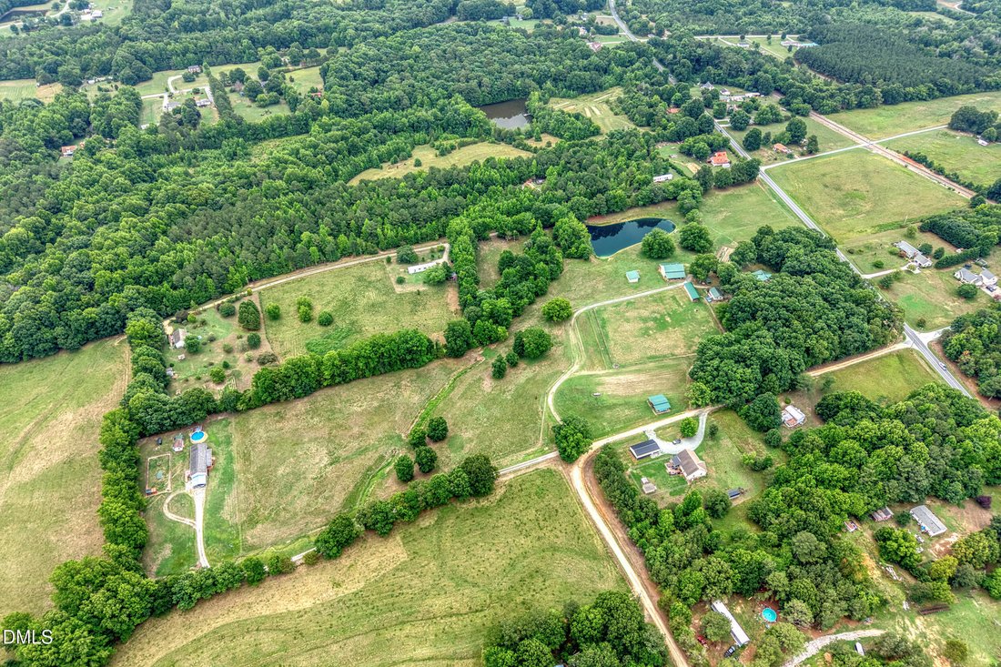 House in Liberty, North Carolina, United States 1 - 18322418