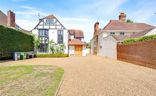 House in Coombe, Royal Borough of Kingston upon Thames, England 1