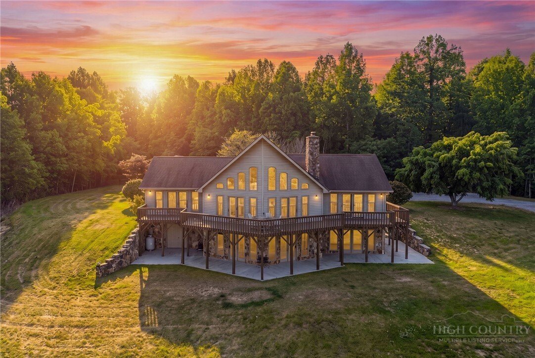 House in Wilkesboro, North Carolina, United States 1 - 16862885
