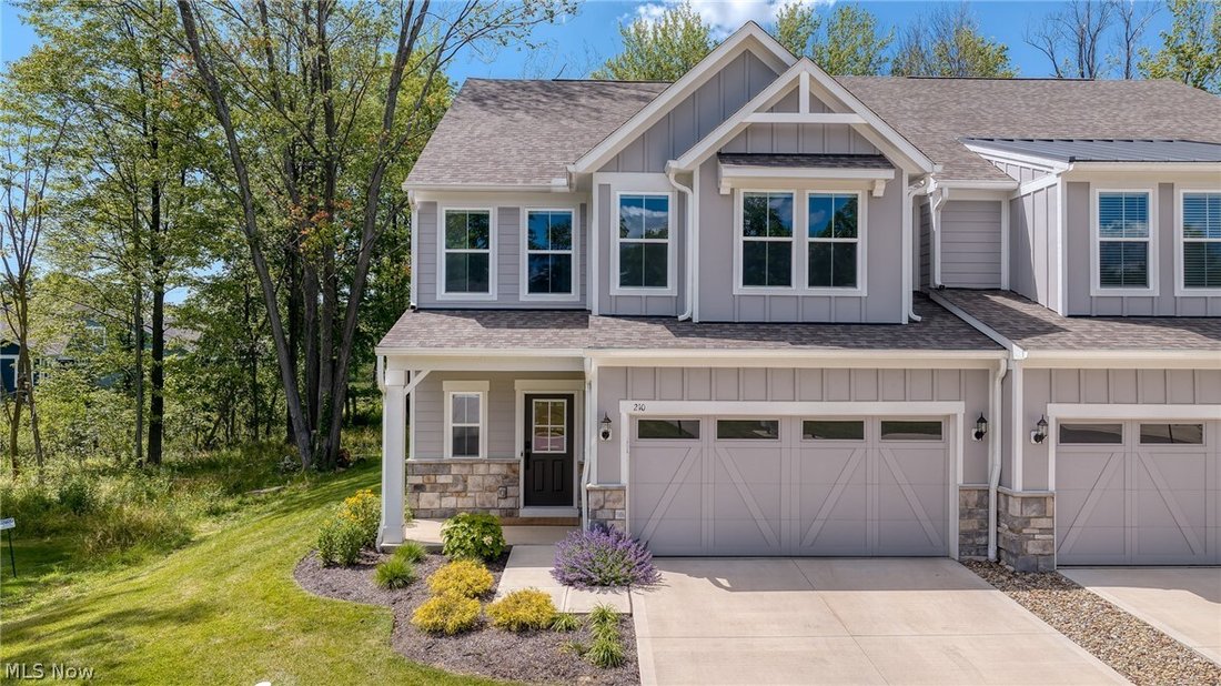 Townhouse in Orange, Ohio, United States 5 - 18318083