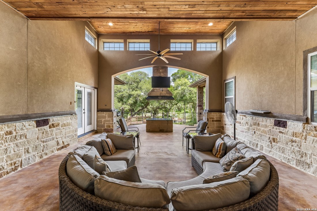 House in San Antonio, Texas, United States 3 - 18319141