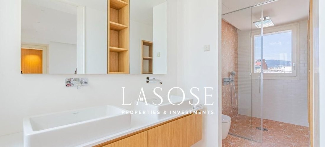 Apartment in Eixample, Barcelona, Spain 5 - 18319577