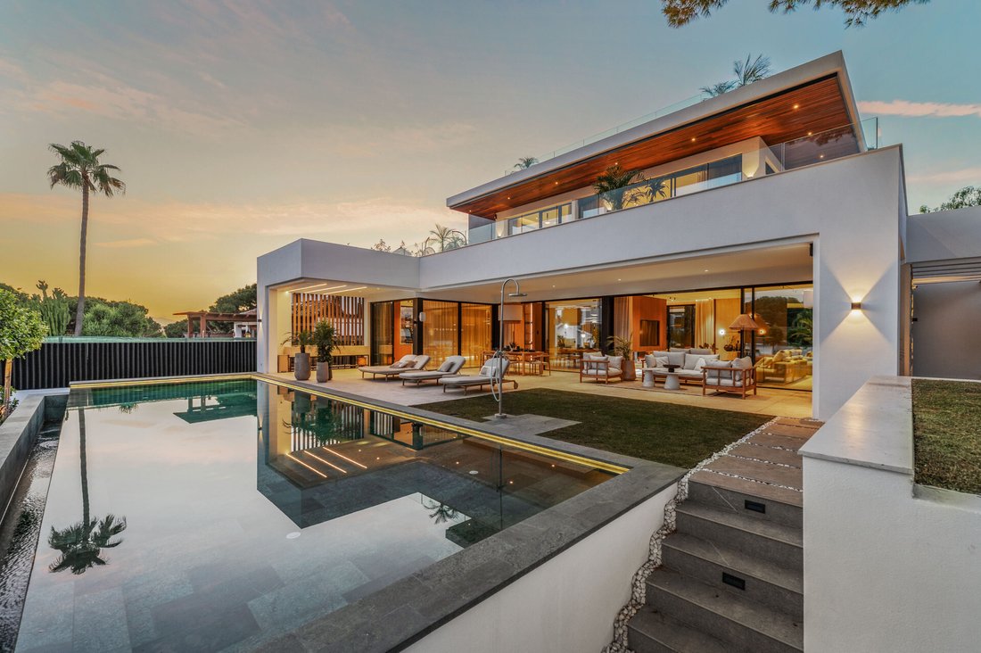 Villa in Elviria-Cabopino, Marbella, Spain 2 - 18238310