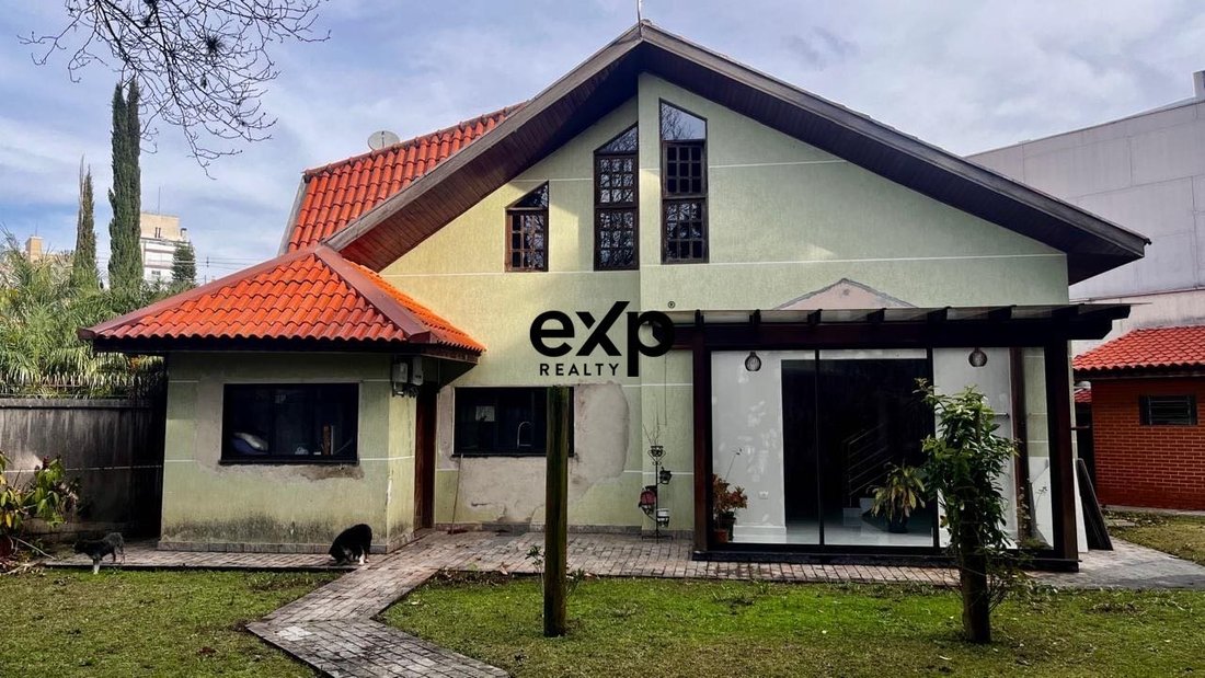 House in Curitiba, State of Paraná, Brazil 4 - 18114256