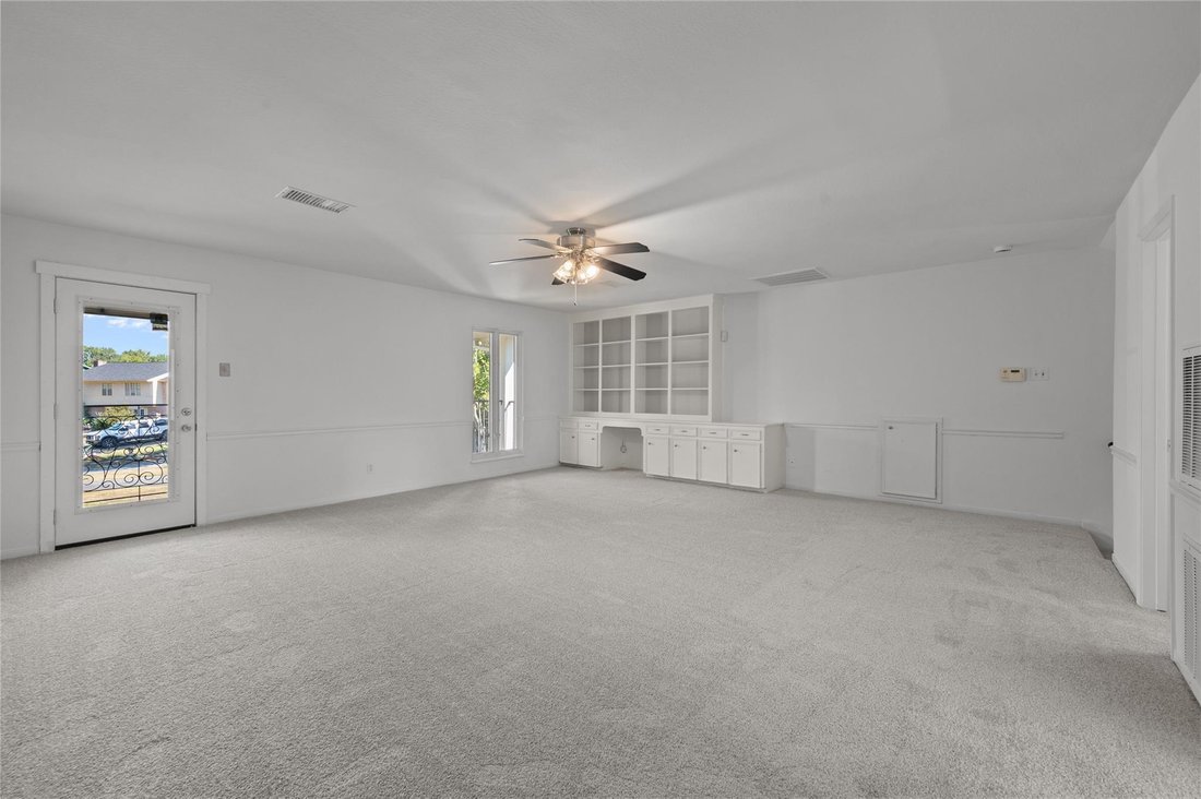 House in Houston, Texas, United States 3 - 18322740
