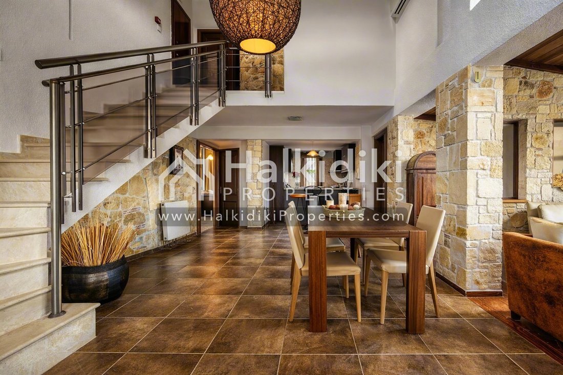 Villa in Pallini Municipal Unit, Macedonia and Thrace, Greece 2 - 12445623