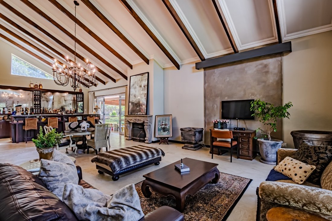 House in Shere, Gauteng, South Africa 5 - 15165902