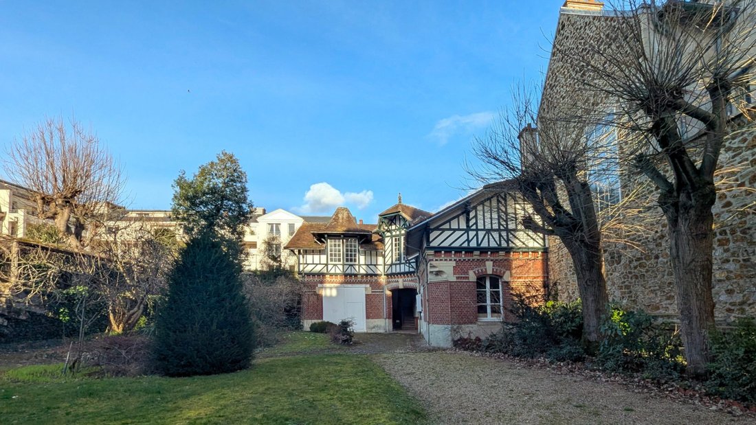House in Compiegne, Hauts-de-France, France 5 - 18319347