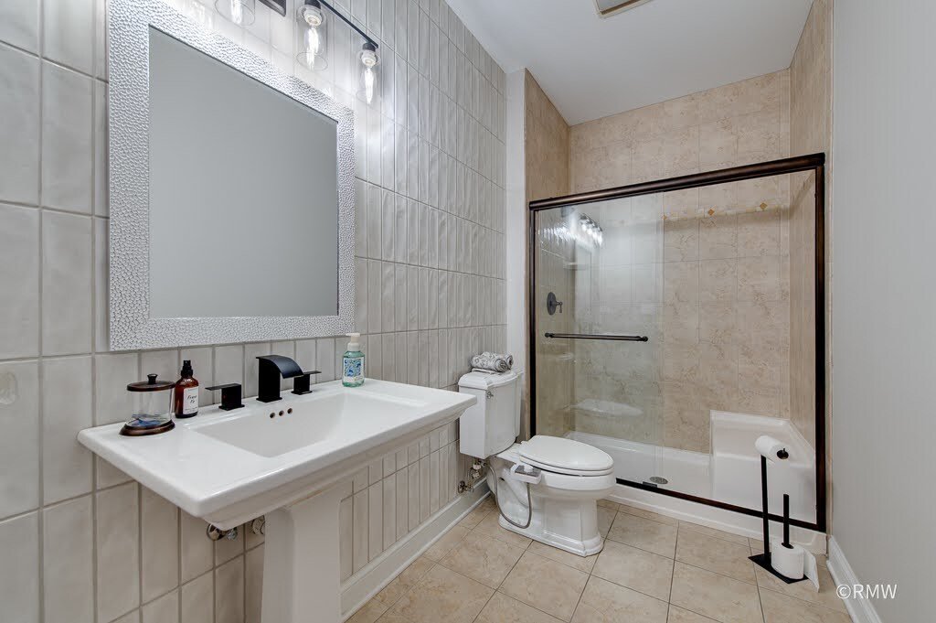 House in Addison, Illinois, United States 5 - 18322310