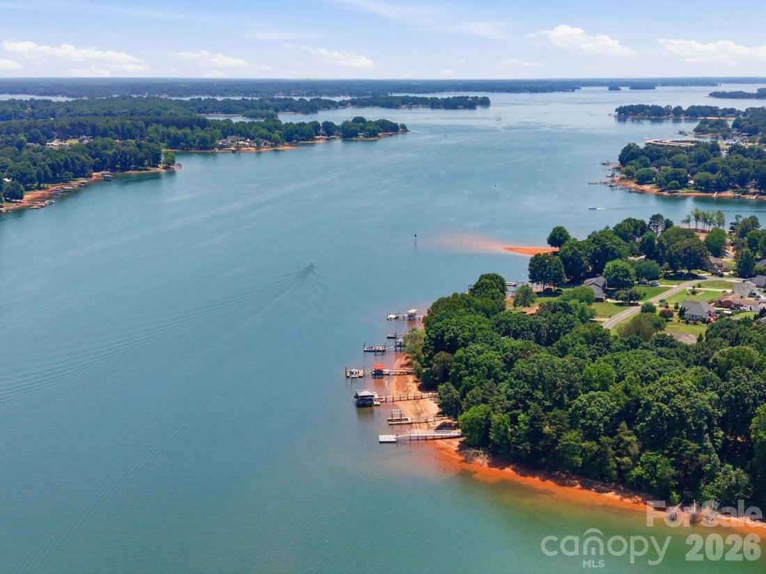 House in Mooresville, North Carolina, United States 2 - 18319080