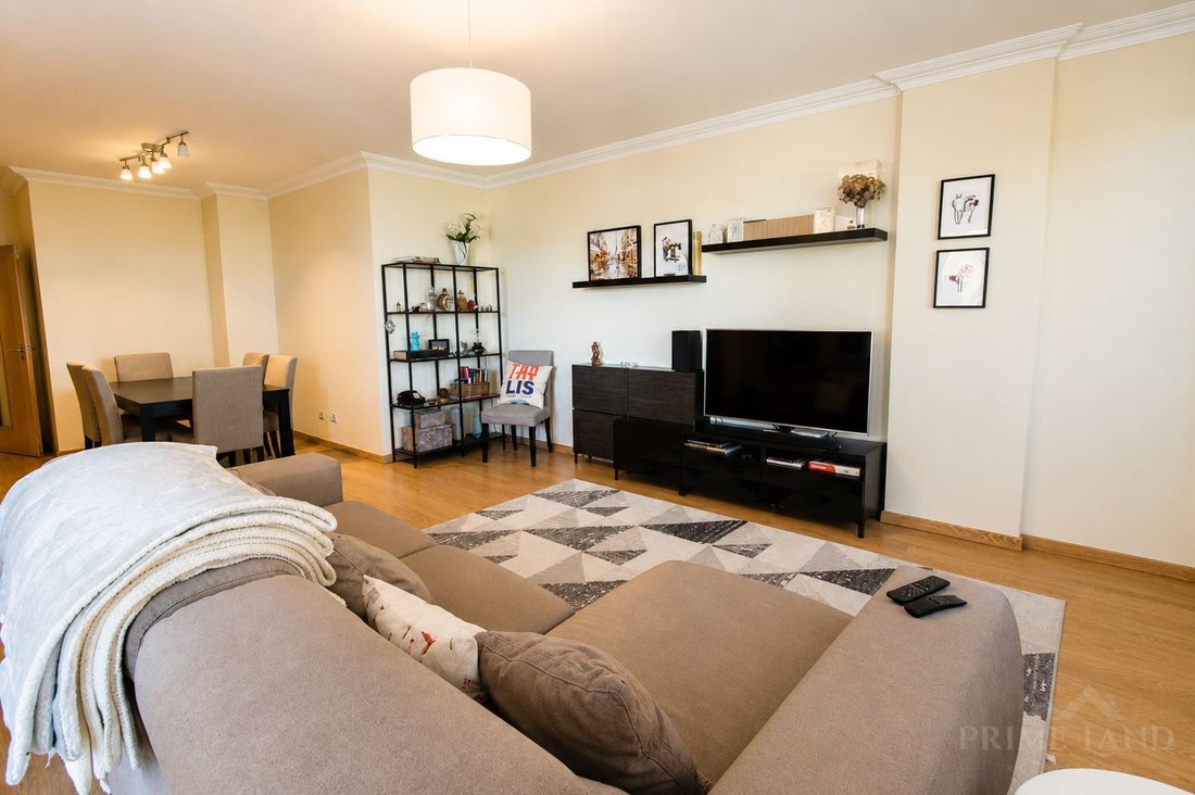 Apartment in Loures, Lisbon, Portugal 4 - 18320403