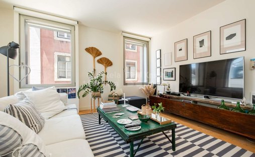 Apartment in Misericordia, Lisbon, Portugal 1