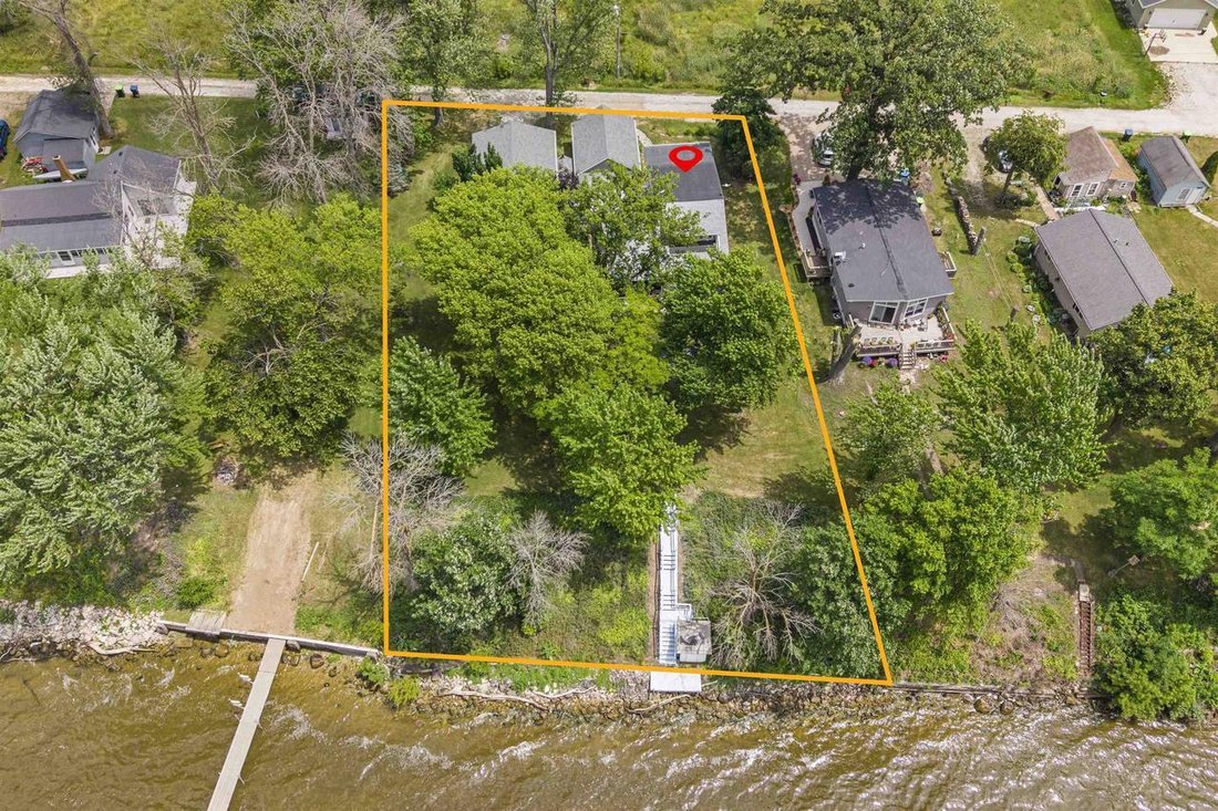 House in Chilton, Wisconsin, United States 3 - 18320802