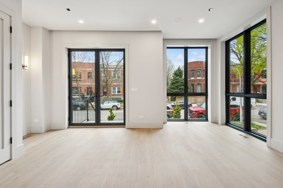 House in Chicago, Illinois, United States 3 - 18322299