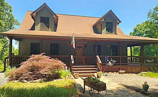 House in West Jefferson, North Carolina, United States 1