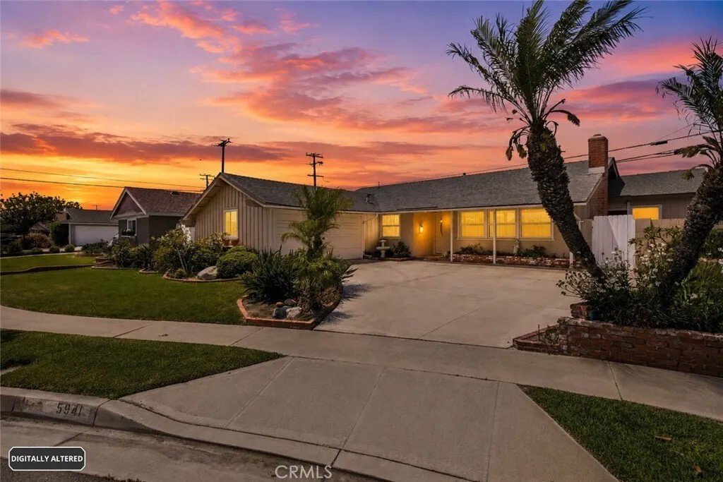 House in Huntington Beach, California, United States 2 - 18321980