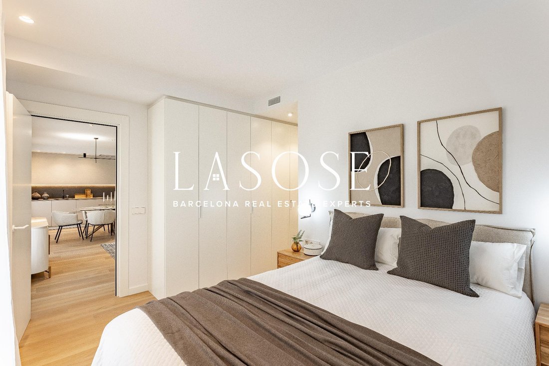 Apartment in Ciutat Vella, Barcelona, Spain 5 - 18319559